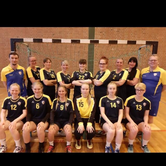 Hallo an alle weiblichen Handballfans