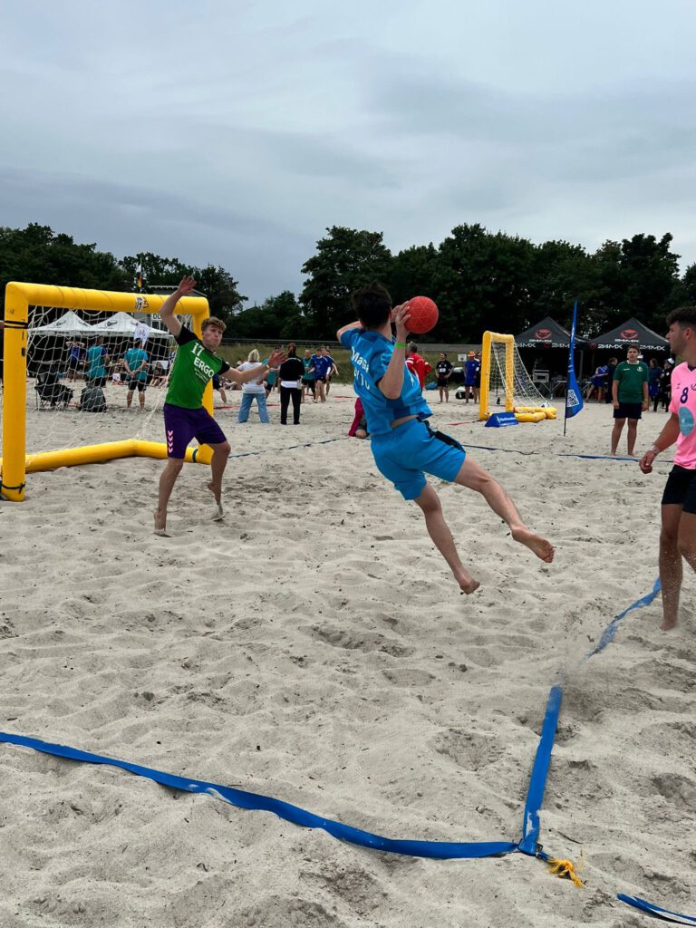 MaGa beim Beachhandballturnier